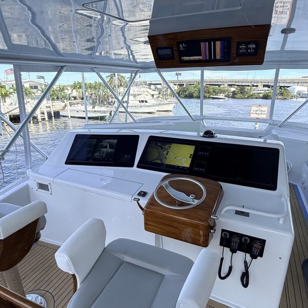 Yacht helm with a full navigation and instrument suite